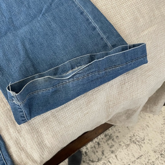 Vici bell bottom jeans - Picture 3 of 7